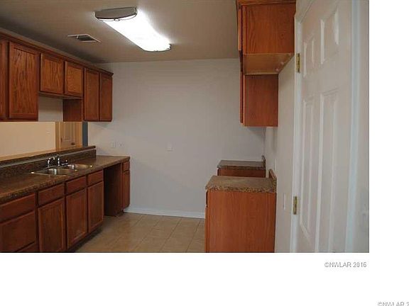 5th image of 3373 Marjorie St