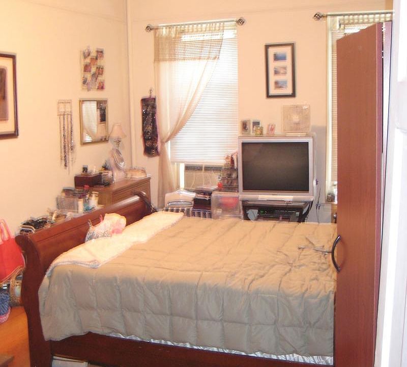 2nd image of 175 E 91st St APT 4D