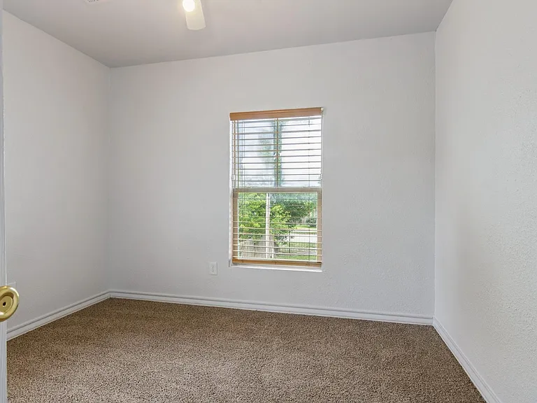 4505 Cochran St — Photo 17