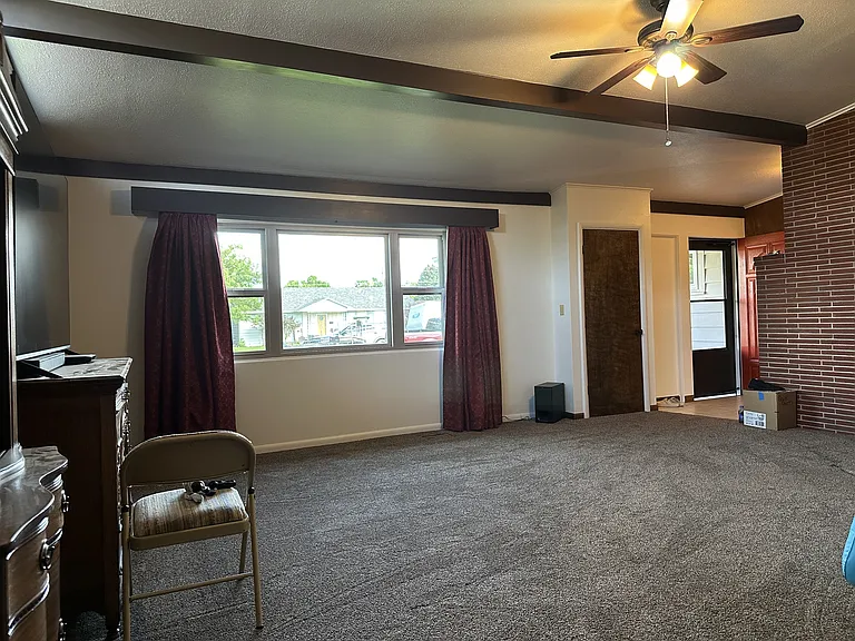 325 S Arizona St — Photo 11