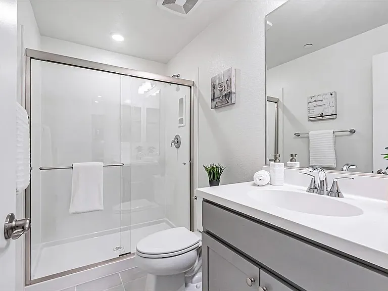 379 Lundy Pl — Photo 8