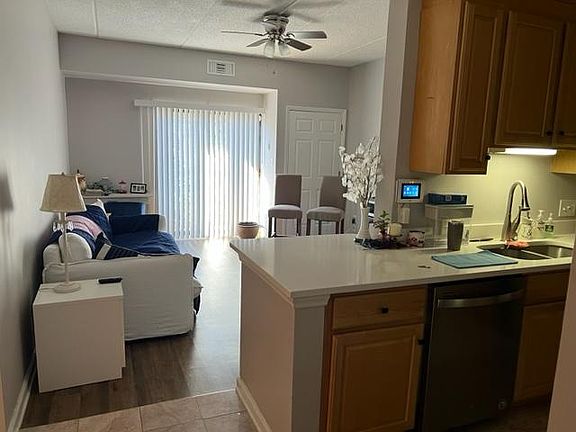 4th image of 211 Heritage Blvd #507