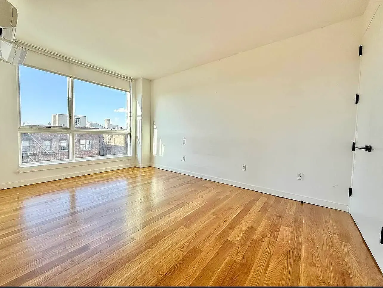 1326 Ocean Avenue — Photo 3