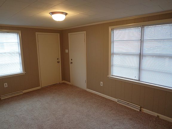 Back Bedroom_01272015