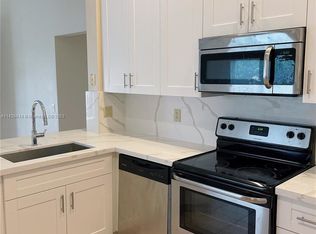 4266 Magnolia Ridge Dr, Fort Lauderdale, FL 33331