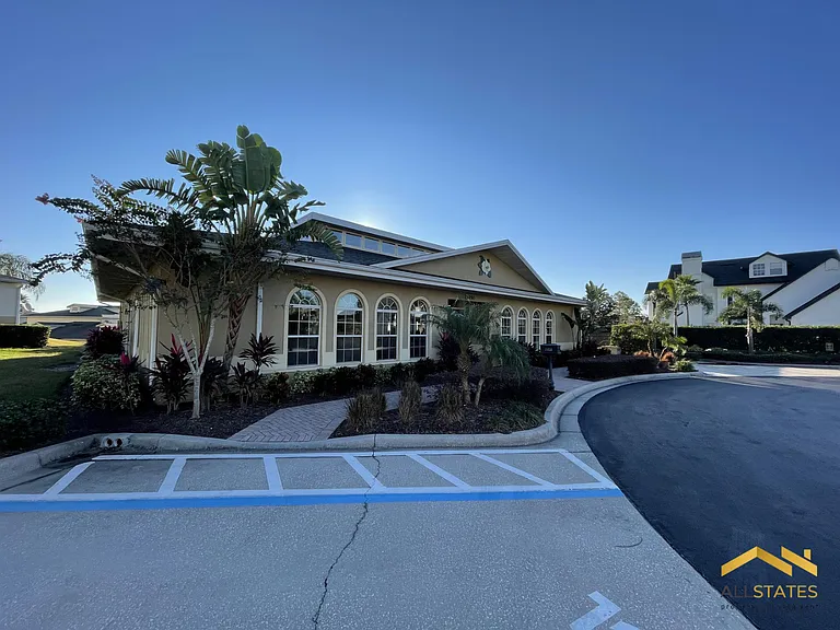 13532 Fountainbleau Dr — Photo 18