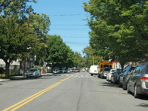 5th image of 1065 Olmstead Ave