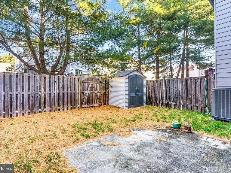 2148 Colonel Way — Photo 38
