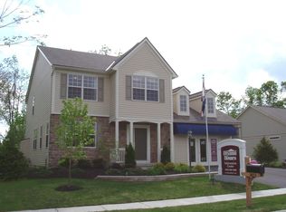 405 Barrington Rdg, Pataskala, OH 43062