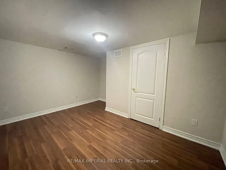 119 Wedgewood Dr #BASEMENT — Photo 9