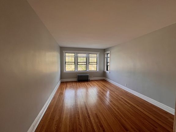 4th image of 3222 N Karlov Ave APT 2S