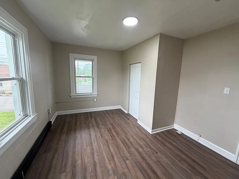 871 Horton St — Photo 20