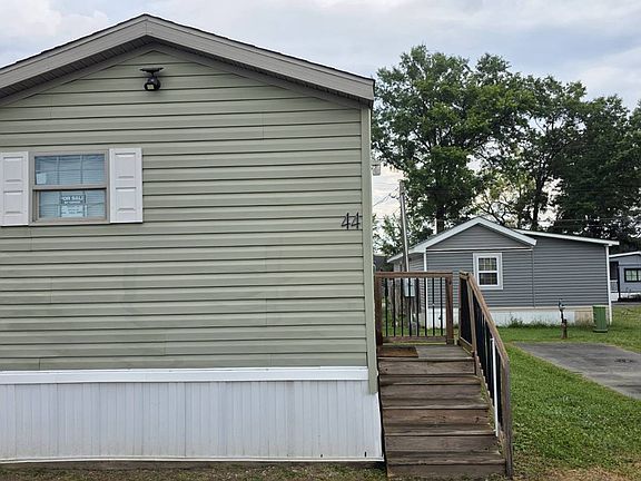2nd image of 3137 Westerville Rd #44