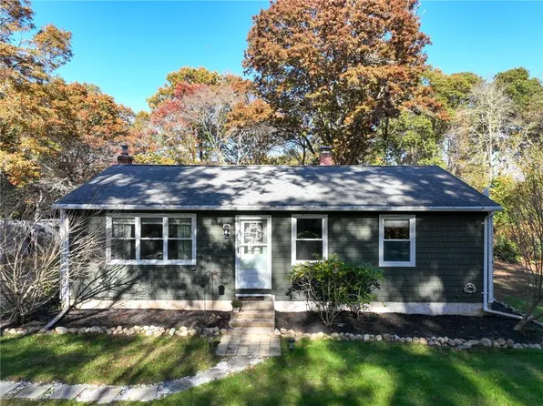 62 Biscuit City Rd, Charlestown, RI 02813