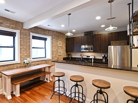 Kitchen / Breakfast Room