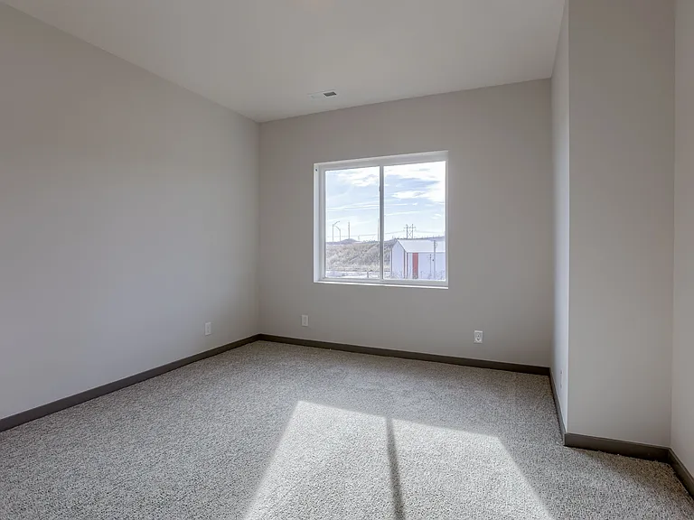 18467 Greenleaf St — Photo 16