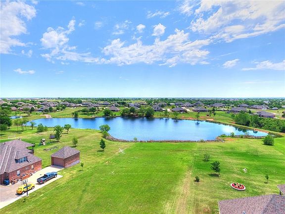 3rd image of 15400 Turtle Lake Pl