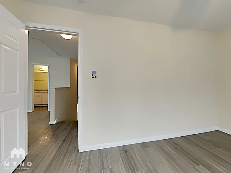 21818 Grassy Hill Ln — Photo 11
