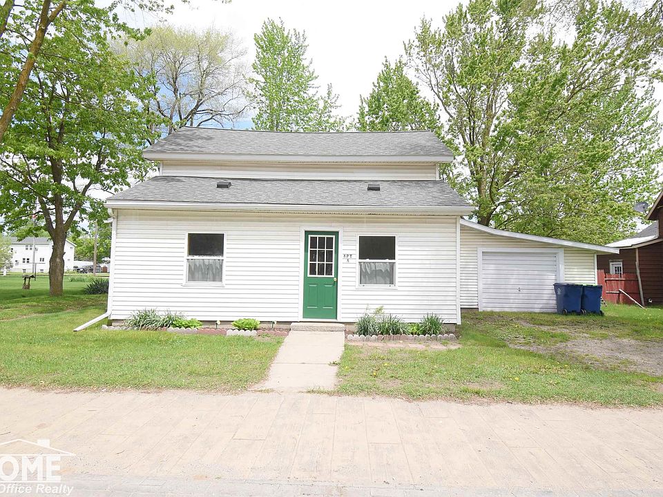 1st image of 427 E Saginaw St
