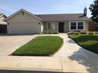 1124 Willow Ave, Exeter, CA 93221