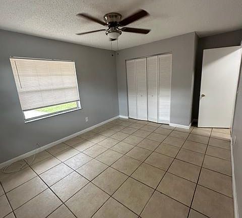 5th image of 90 Westglen Dr