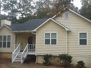 4176 Sterling Pointe Dr, Douglasville, GA 30135