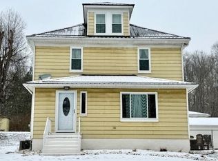 457 Washington Pike, Wellsburg, WV 26070