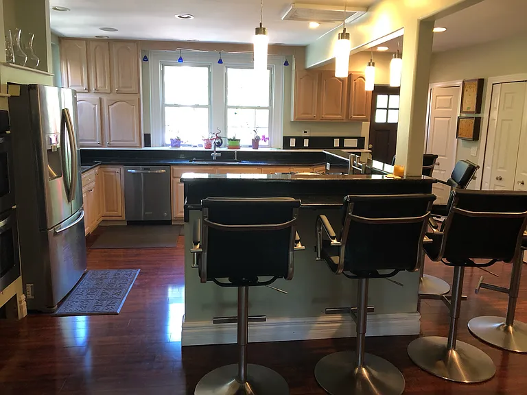 5951 Som Center Rd — Photo 41