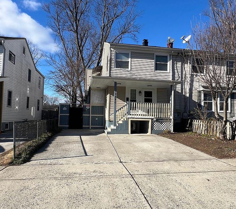 1st image of 12220 Centerhill St