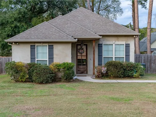 28 Hester St, Madisonville, LA 70447
