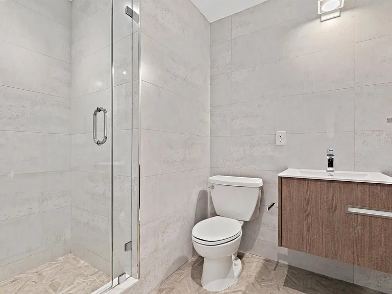 727 Adams St — Photo 10