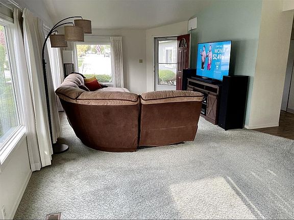 3rd image of 2639 N Carissa Ln