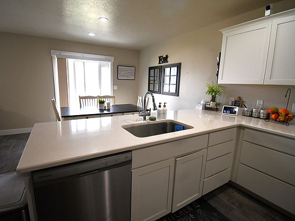 3rd image of 1688 W 200 N