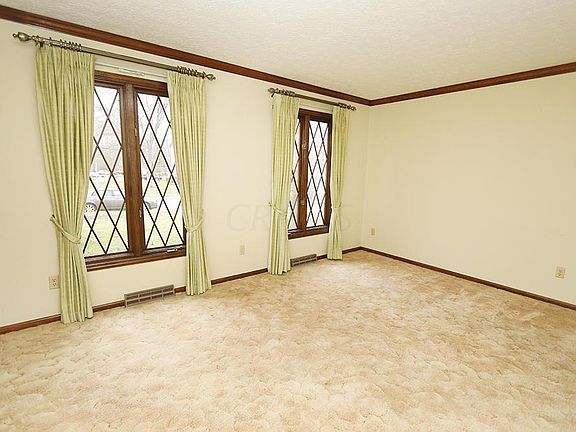 4th image of 110 Marlene Dr