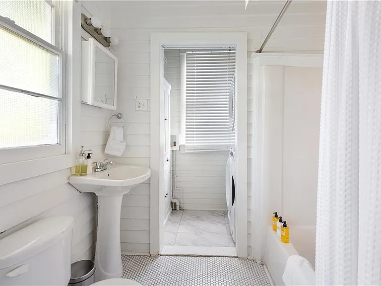 664 Kennesaw Ave NE — Photo 35