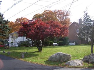 44 Shawnee Rd, Hopatcong, NJ 07843