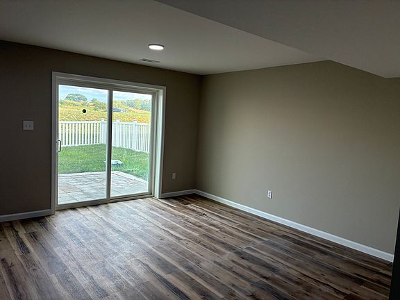 2nd image of 102 Tollerton Trl #1
