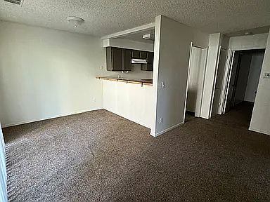 4th image of 1190 S Winery Ave Unit 271
