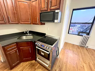 Rented by Living New York