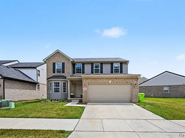 1585 Weeping Willow Ct, Ypsilanti, MI 48198