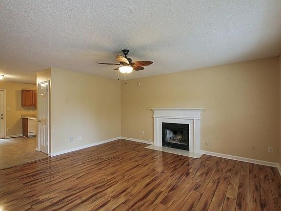 2nd image of 2728 Sanibel Ln SE