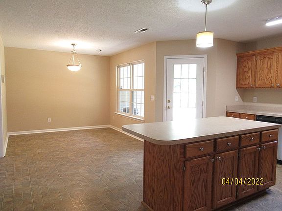 Dining Room/Kitchen