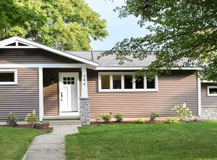 304 1st St, Elk Rapids, MI 49629