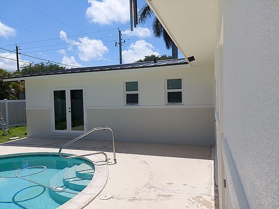 Pool back
