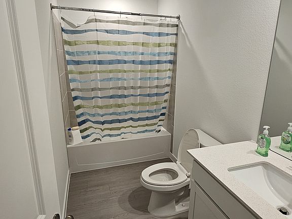 3rd image of 21518 Springhill Grove Ln