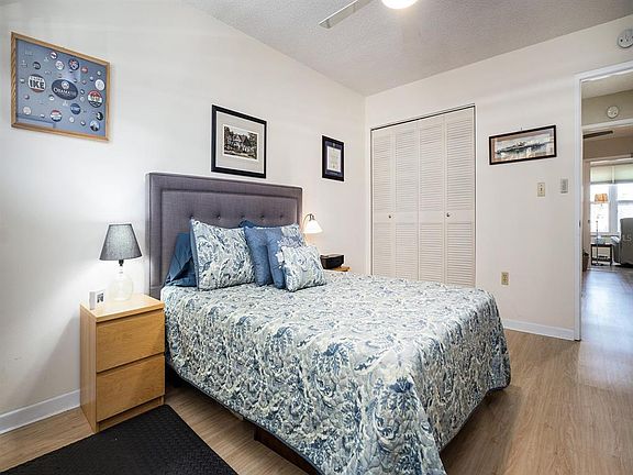 5th image of 5925 Shore Blvd S APT 207