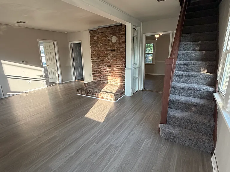 227 Beachwood Blvd — Photo 5