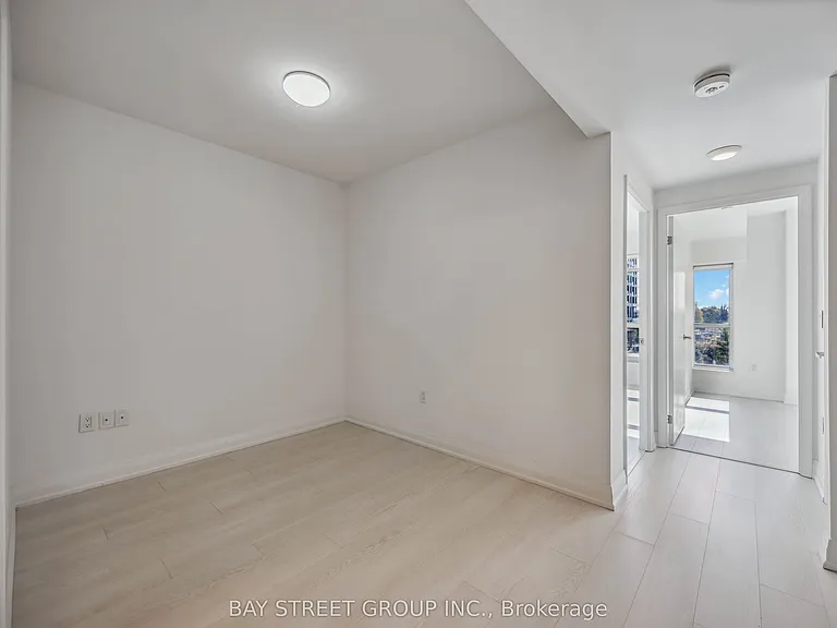 30 Gibbs Rd #Townhouse 101 — Photo 19