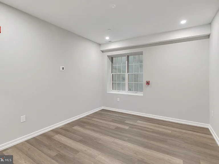 752 S 16th St #1B — Photo 21