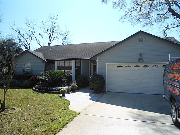 2nd image of 1391 Mayberry Ln